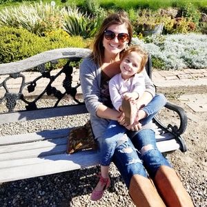 Meet your Posher, Brooke